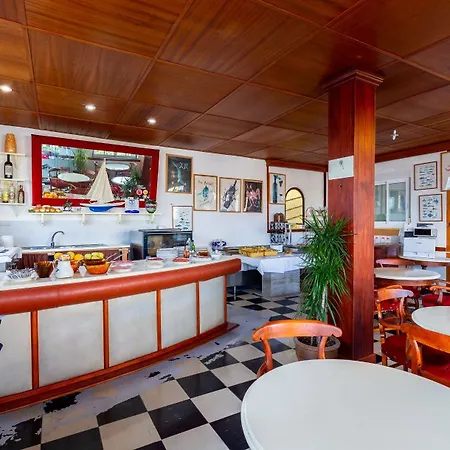 Residencia San Francisco 3*